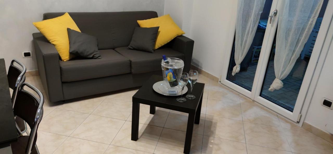 Casa Francesca: Un Mare Di Relax! Apartment Ventimiglia Bagian luar foto