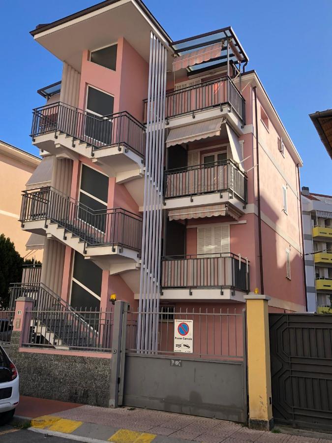 Casa Francesca: Un Mare Di Relax! Apartment Ventimiglia Bagian luar foto